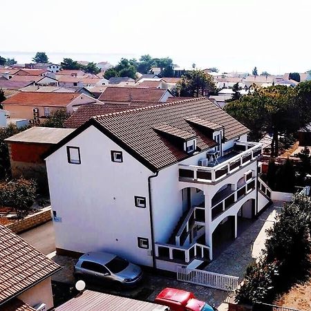 ויר Apartments Ivan מראה חיצוני תמונה