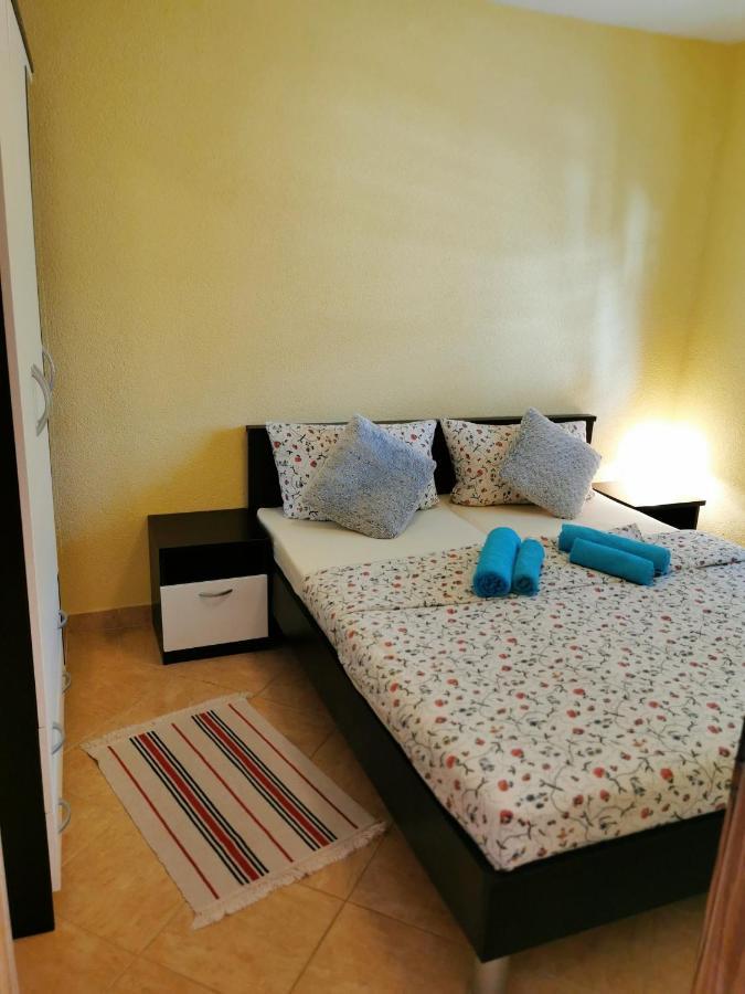 ויר Apartments Ivan מראה חיצוני תמונה