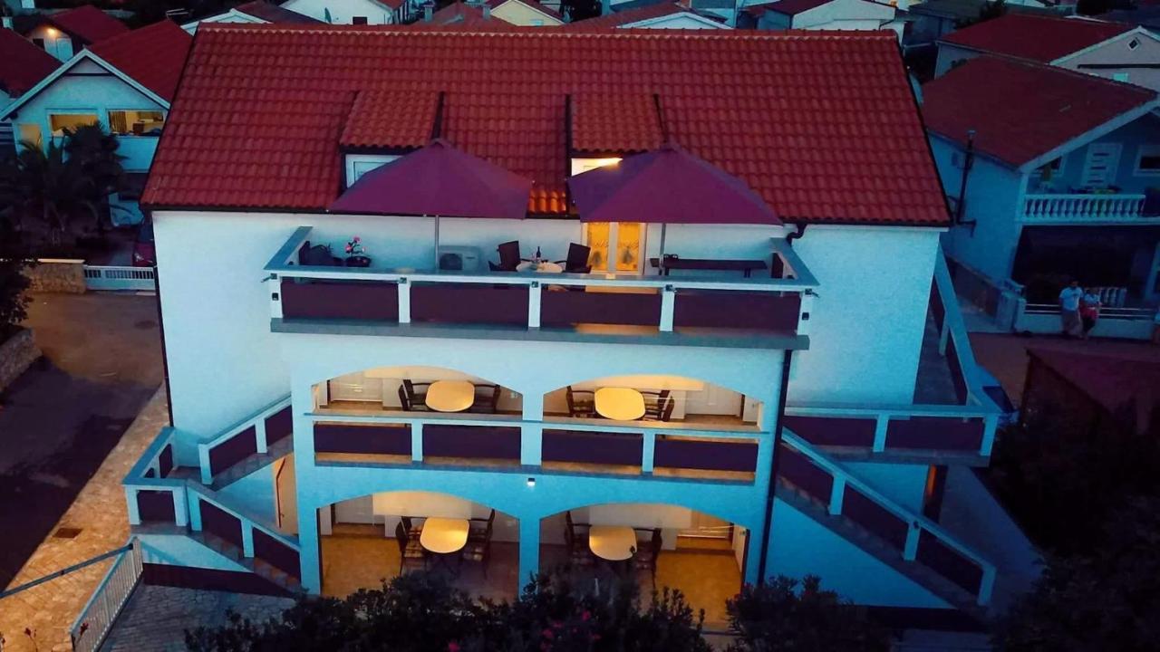 ויר Apartments Ivan מראה חיצוני תמונה