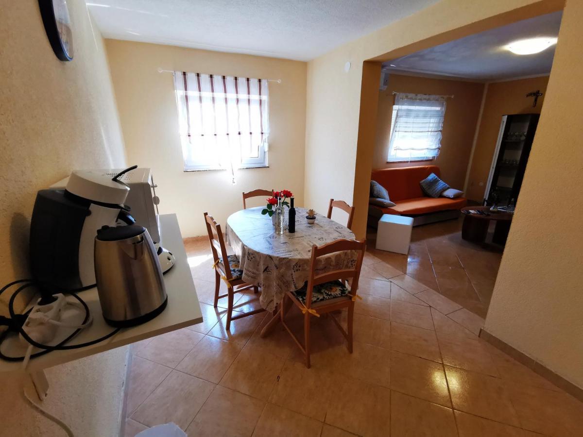 ויר Apartments Ivan מראה חיצוני תמונה
