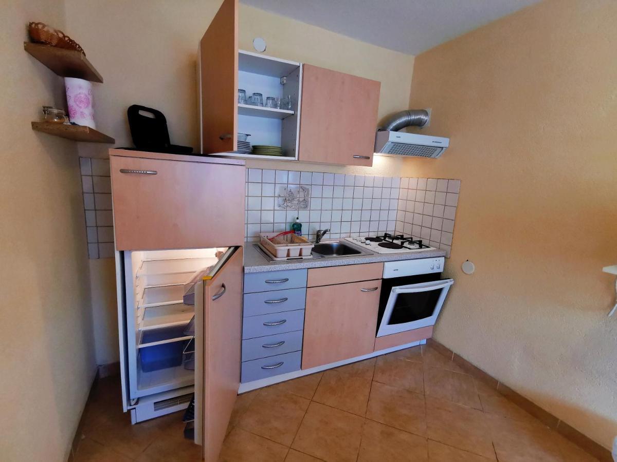 ויר Apartments Ivan מראה חיצוני תמונה