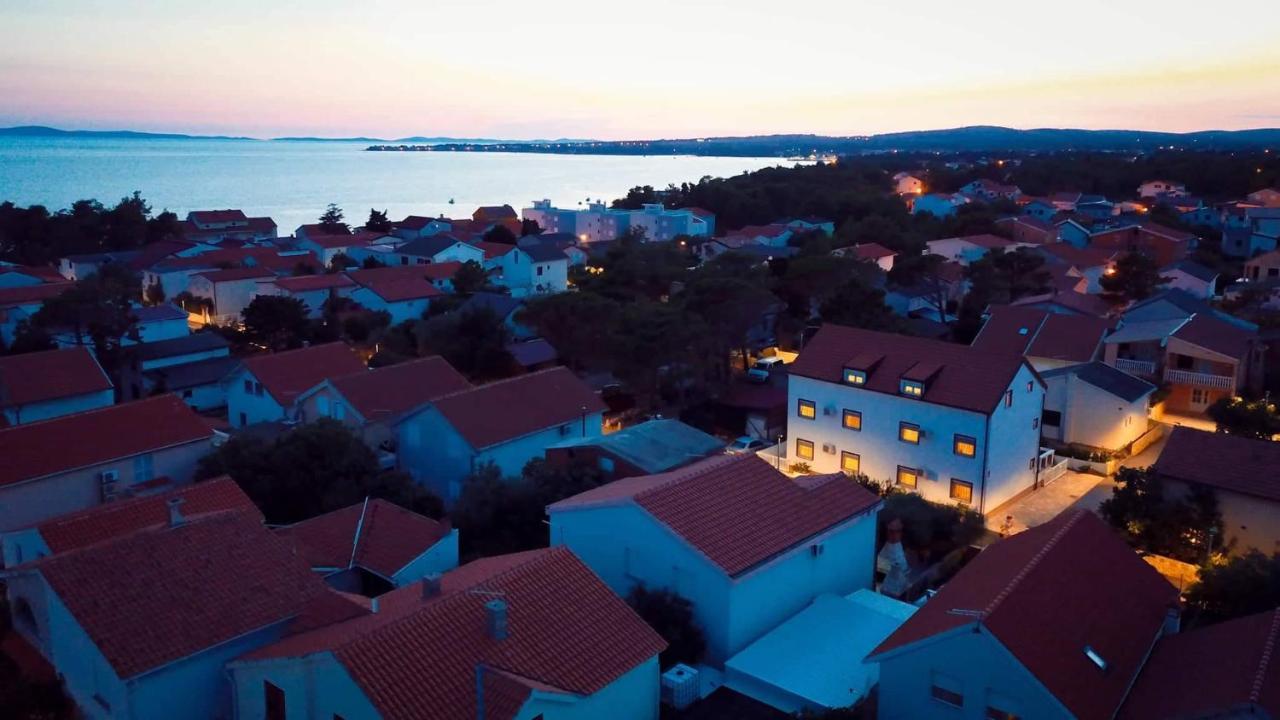 ויר Apartments Ivan מראה חיצוני תמונה